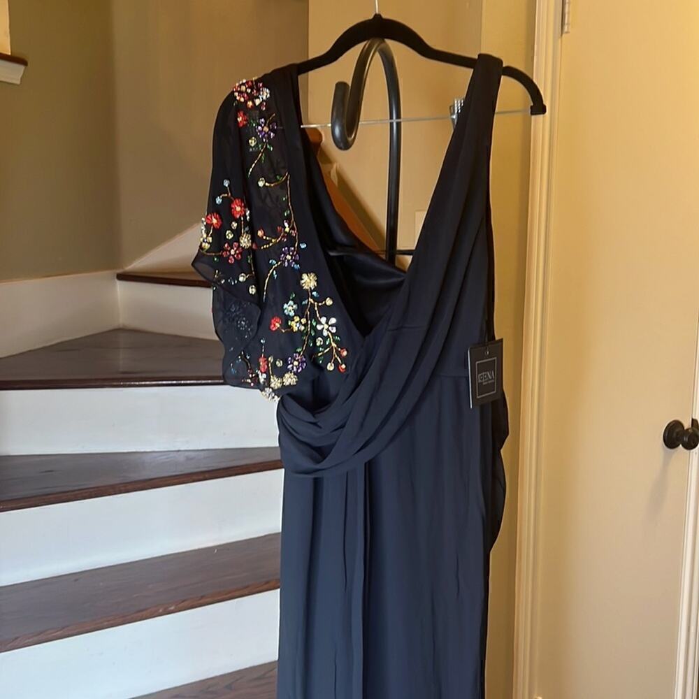 New ▶️ MAC DUGGAL ◀️ FAUX WRAP MULTI COLORED BEADED FLORAL GOWN 26530. Size 8 - Picture 11 of 17